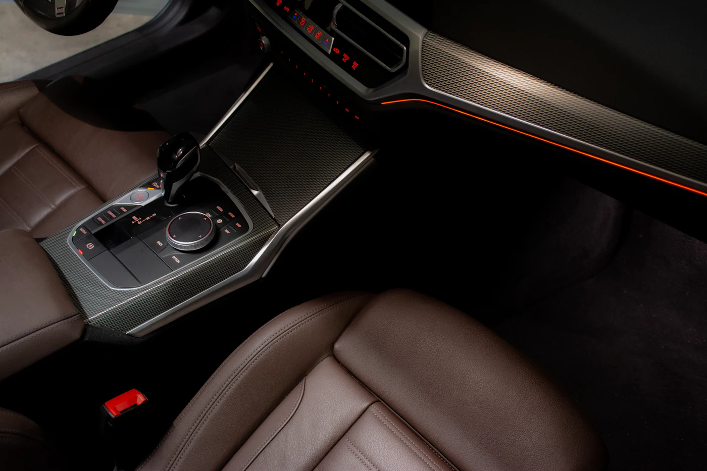 Clean, freshly detailed car interior with leather seats after professional pet hair removal and interior detailing